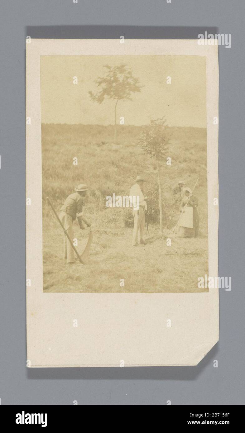 Landarbeiter Immobilien Typ: Carte-de-visite Objektnummer: RP-F 2016-49-28 Hersteller: Fotograf: Anonymer Ort Herstellung: Paris Datum: Ca. 1865 Physische Merkmale: Albumin Druckmaterial: Papiertechnik: Albumin Druckabmessungen: H 100 mm × W 60 mm Betreff: Arbeiterklasse, Laboranten Stockfoto