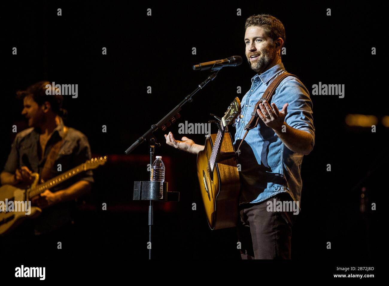 Josh Turner tritt am Dienstag, 3. März 2020, in Augusta GA im Miller Theatre auf Stockfoto