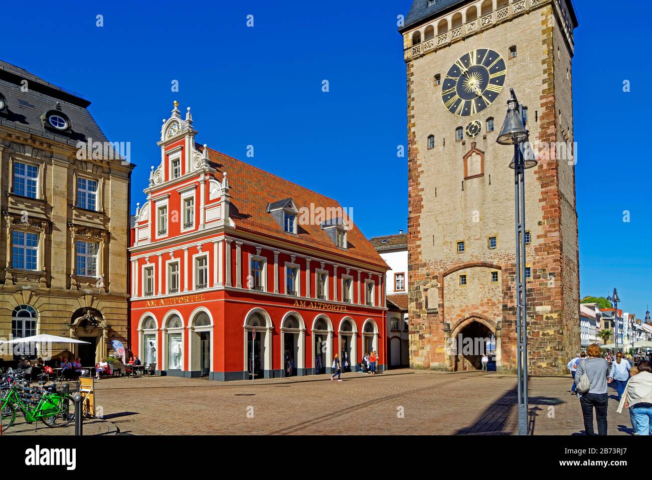 Deutschland, Rheinland-Pfalz, Speyerer, Postplatz, Stadt Schum, Straßenansicht, Altpörtel, Sehenswürdigkeiten, Tourismus, Gebäude, Architektur, historica Stockfoto