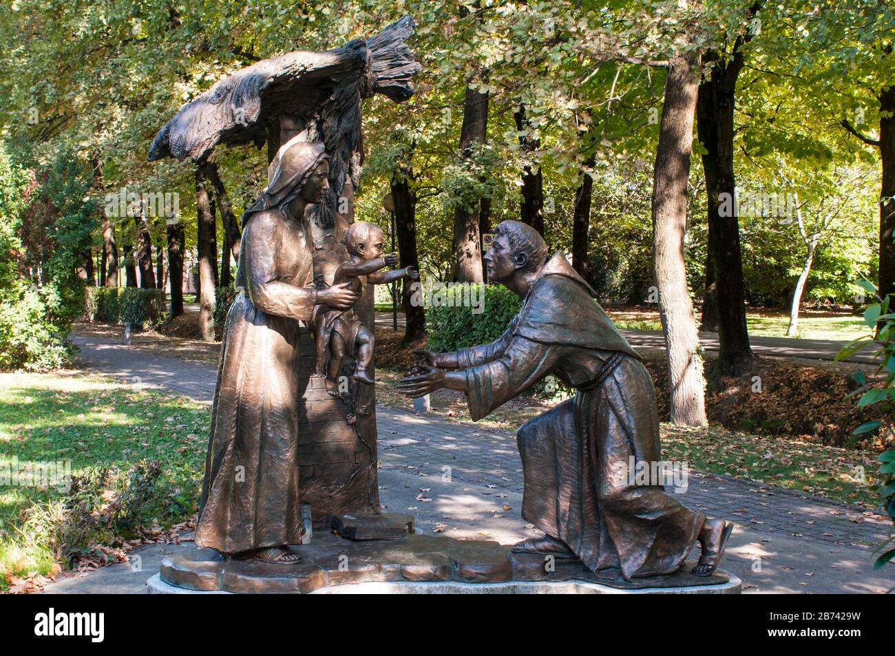 Statue des heiligen Anthony Bronze und Jesus - Camposampiero, Italien Stockfoto