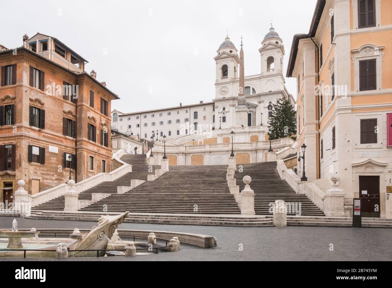 Piazza di Spagna in Rom ohne Menschen und Touristen Stockfoto