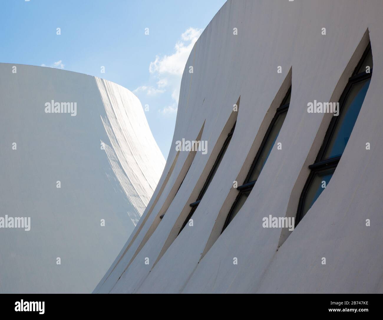 Le Havre, Kulturzentrum LE VOLCAN von Oskar Niemeyer 1977-82, Teilsicht Stockfoto