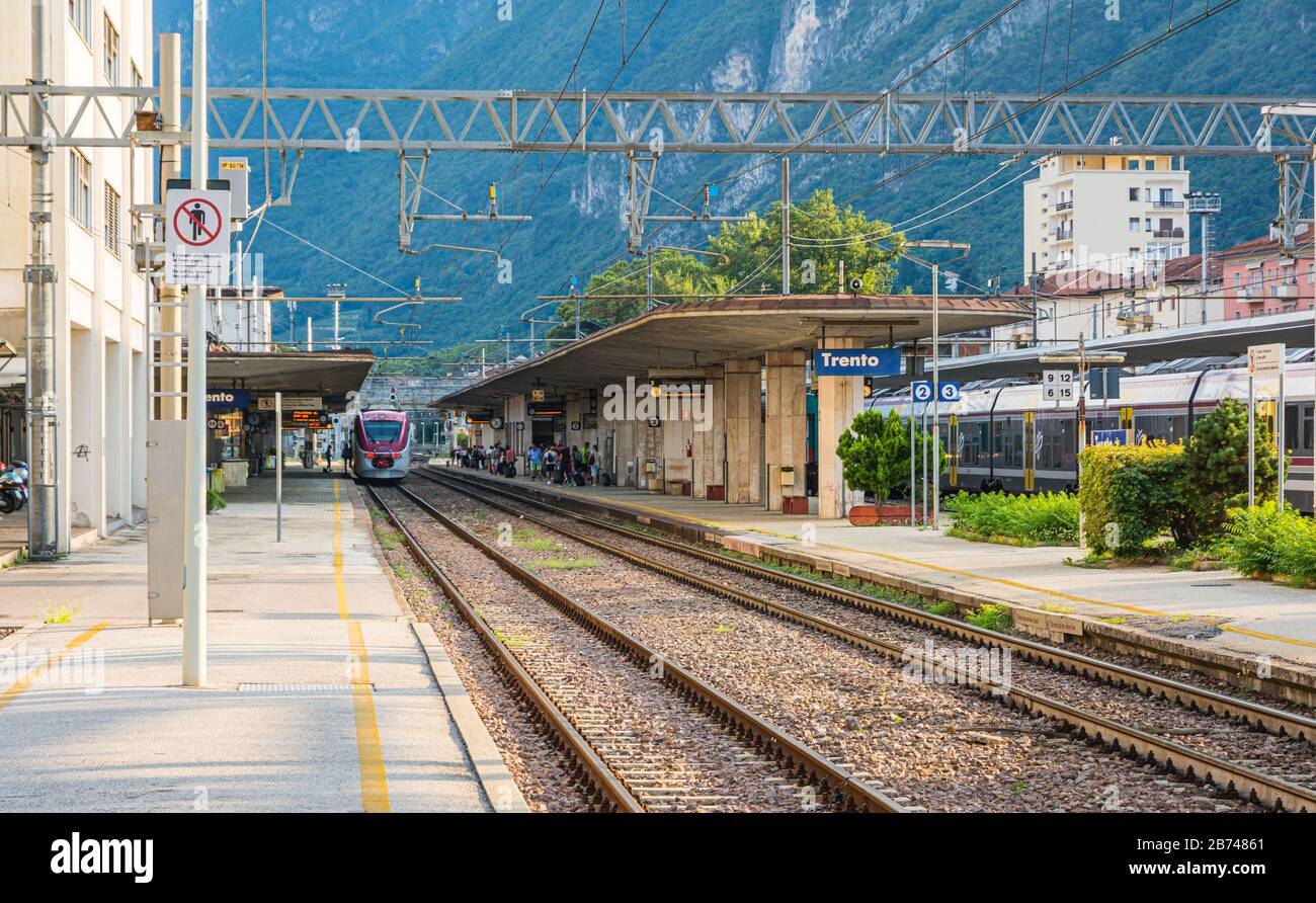 Bahnhof Trient, Trentino-Südtirol, Norditalien, Europa Stockfoto