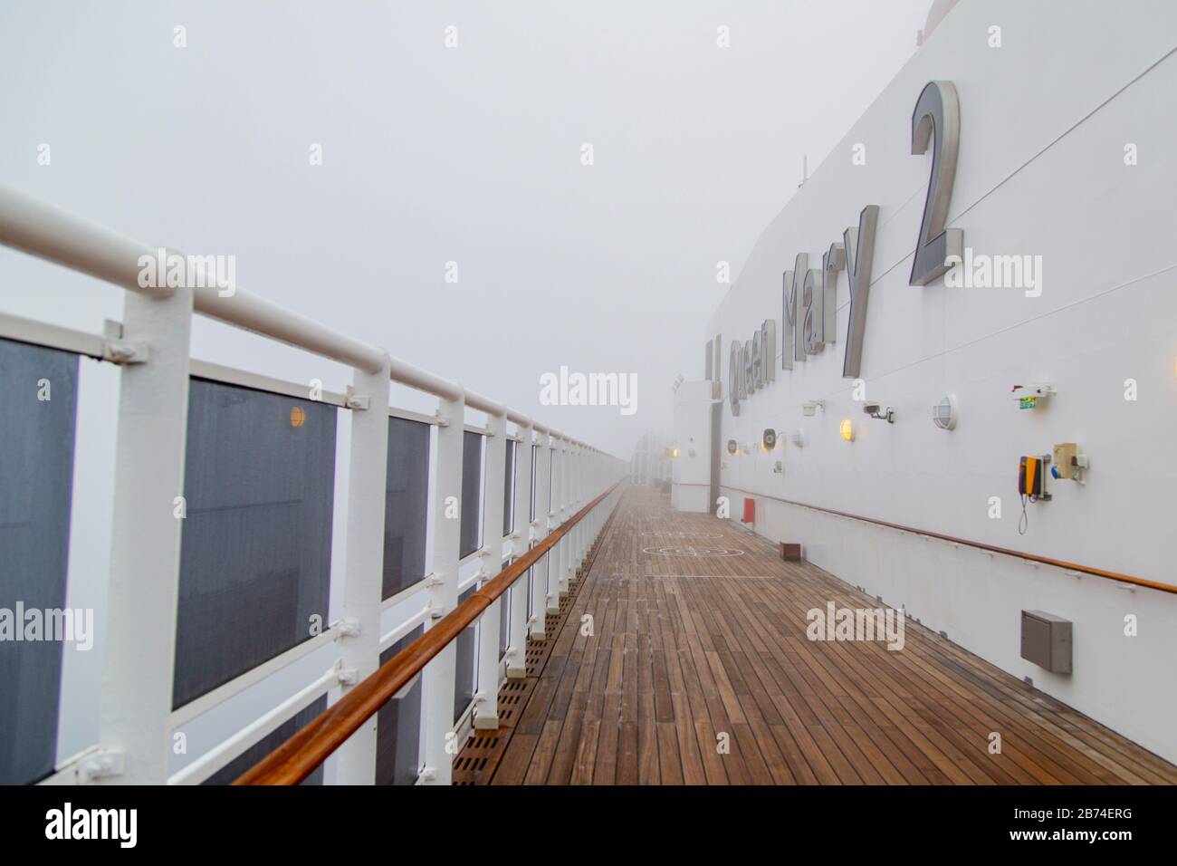 Überqueren Sie den Atlantik von Brooklyn nach Southampton an Bord des Ozeanliners Queen Mary 2. Stockfoto