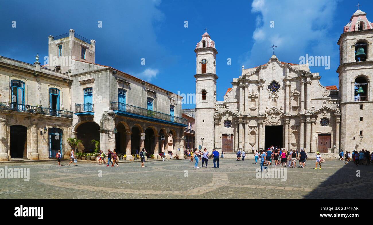 Plaza de la Catedral im Zentrum von Havanna Stockfoto