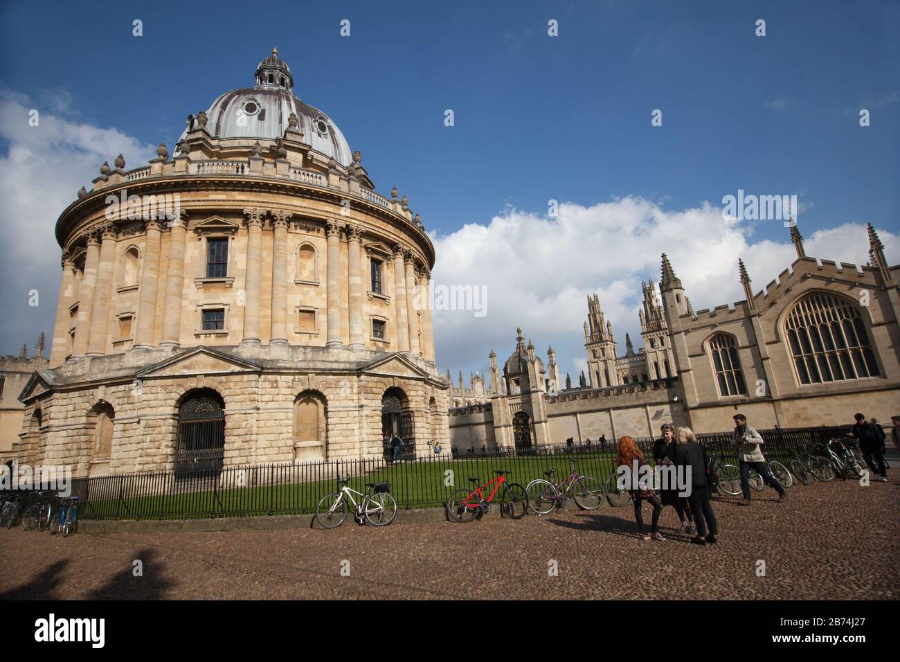 Oxford, Oxfordshire, UK 03 09 2020 The Radcliffe Camera and All Souls College in Oxford UK Stockfoto