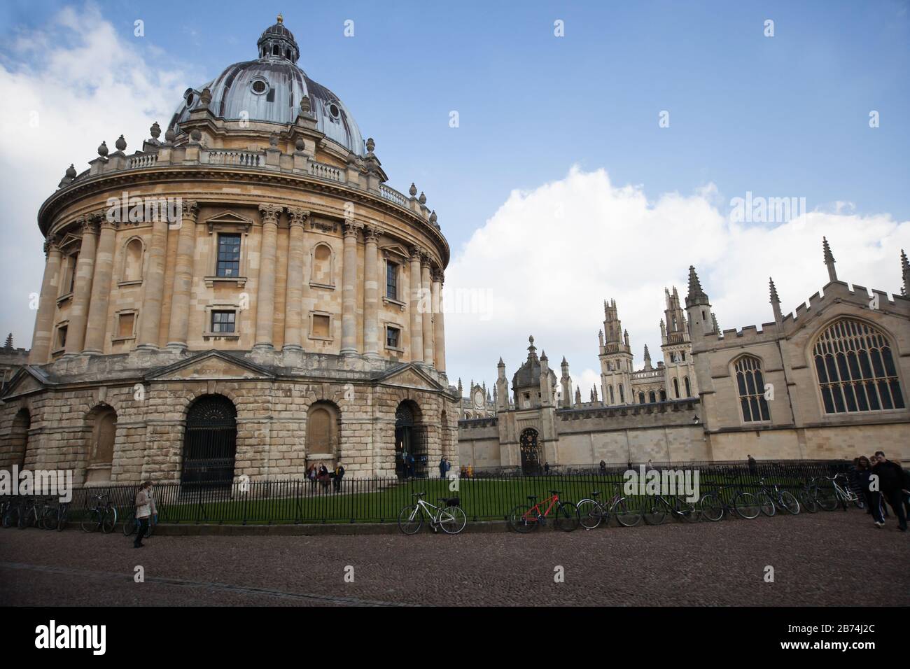 Oxford, Oxfordshire, UK 03 09 2020 The Radcliffe Camera and All Souls College in Oxford UK Stockfoto