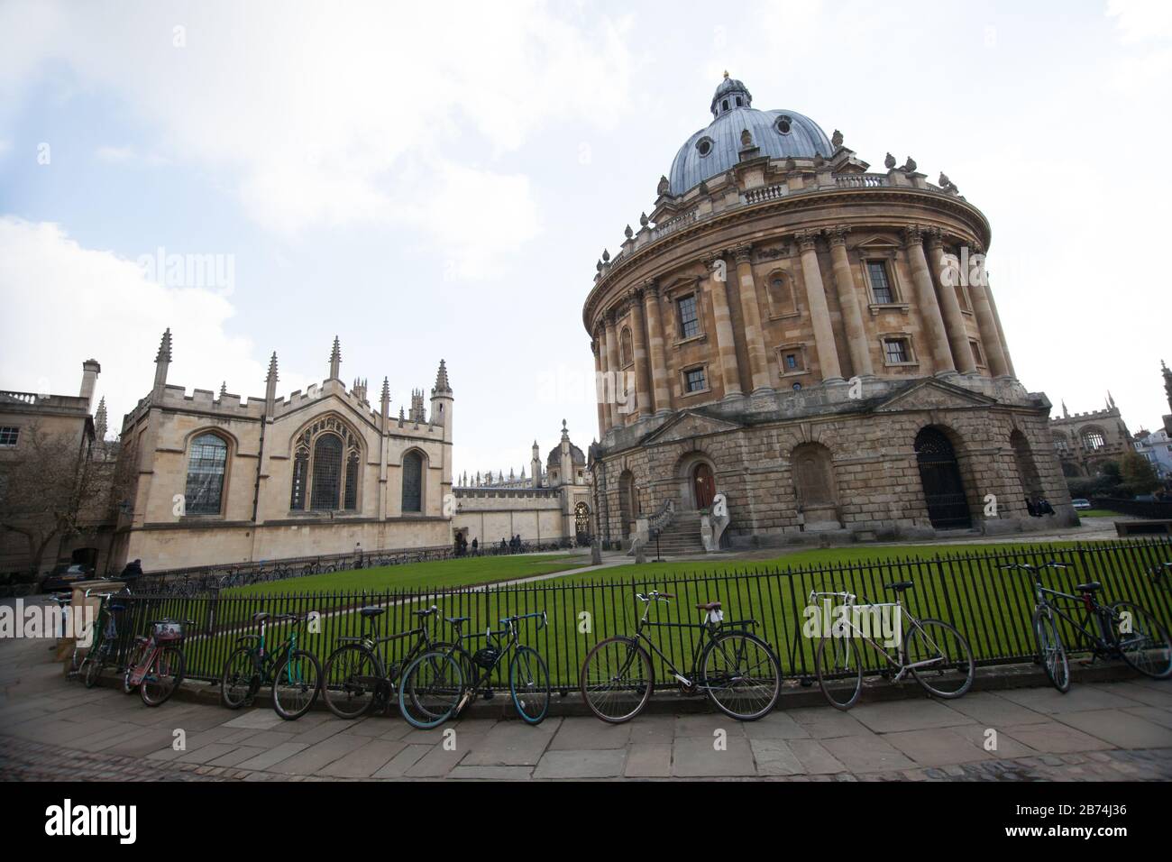 Oxford, Oxfordshire, UK 03 09 2020 The Radcliffe Camera and All Souls College in Oxford UK Stockfoto