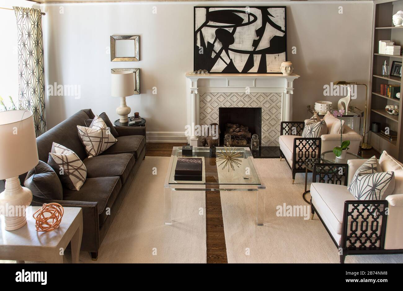 Modernes Wohnzimmerdesign, moderne Schwarz-Weiß-Malerei Stockfoto