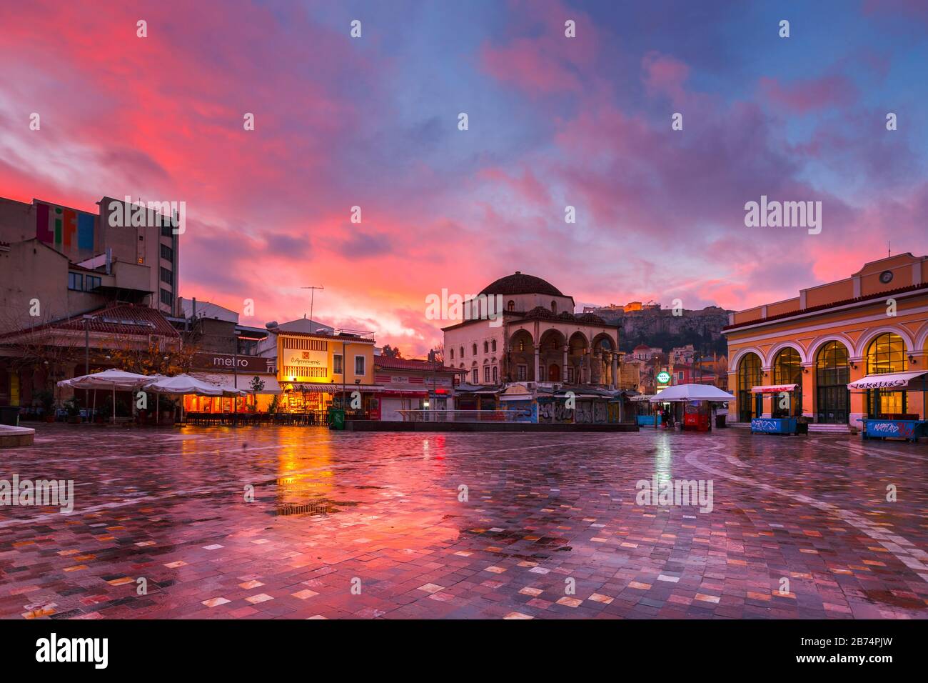 Monastiraki Platz früh am Morgen Stockfoto