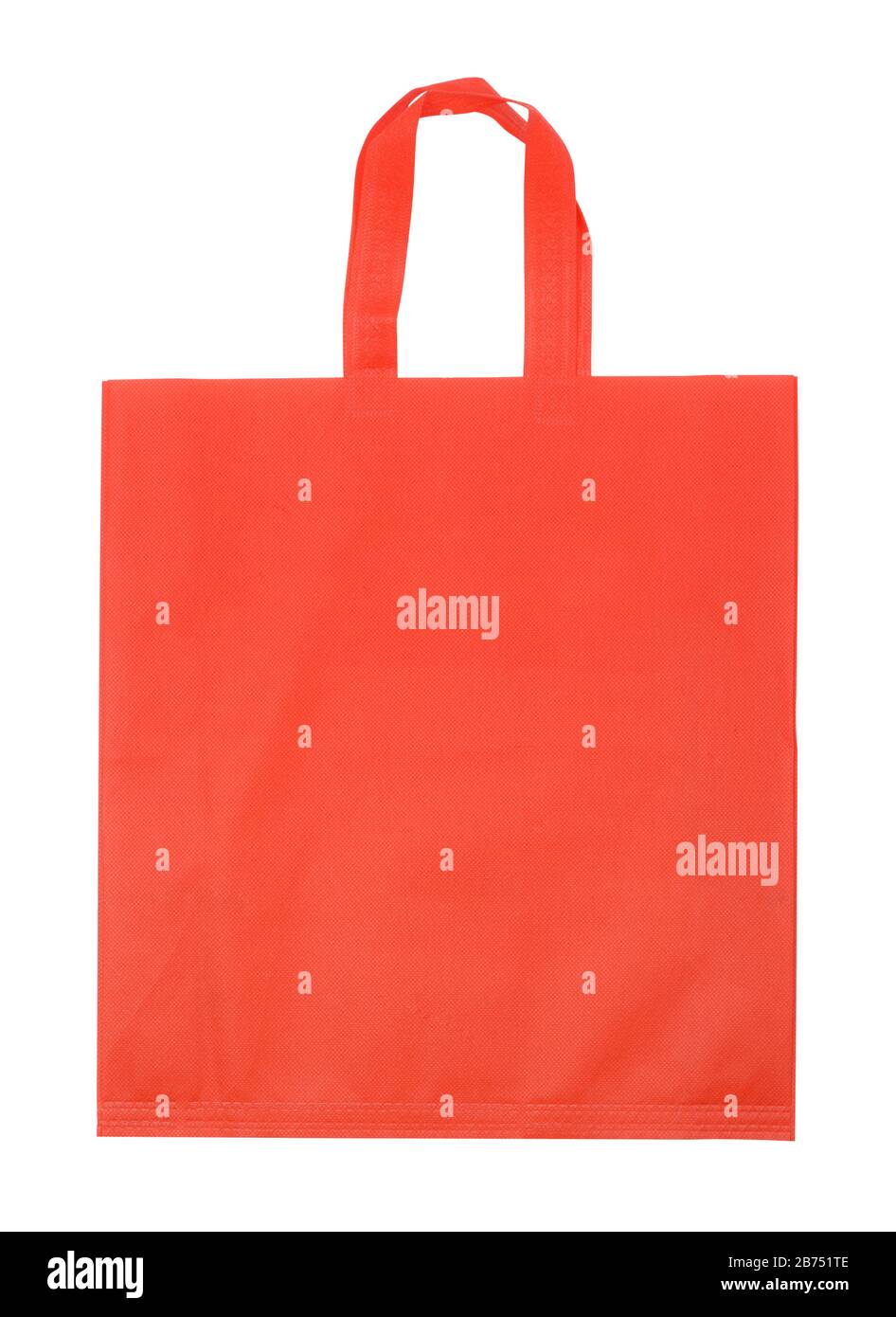 Einkaufstasche aus rotem Stoff isoliert auf weiß Stockfoto