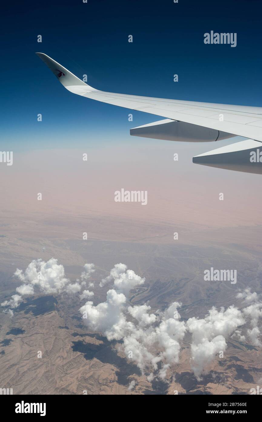 05.06.2019, Oman - Flug mit einem Airbus A350 von Qatar Airways über Oman auf dem Weg nach Doha. [Automatisierte Übersetzung] Stockfoto