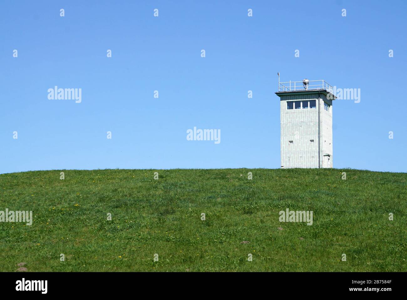 Grenzdenkmal Hoetensleben, ehemalige Grenzbefestigungen der DDR in Hoetensleben, der heutigen Landesgrenze zwischen Sachsen-Anhalt und Niedersachsen. In diesem Jahr, am 9. November 2019, wird der Fall der Berliner Mauer zum 30. Jahrestag ihres Falls. [Automatisierte Übersetzung] Stockfoto