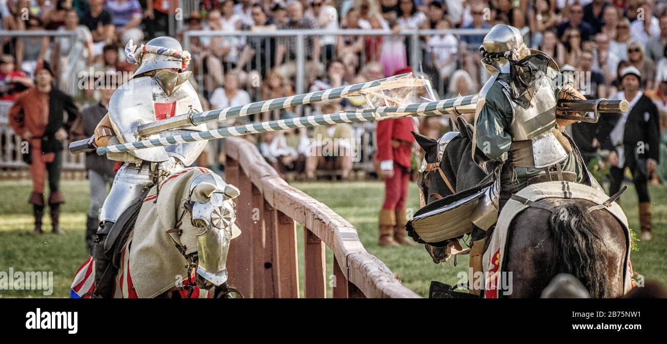 Generalprobe für die Hochzeit in Landshuter auf dem Turnierhof wenige Tage vor Beginn der Aufführung. Das alle vier Jahre stattfindende historische fest geht auf die Heirat zwischen dem bayerischen Herzog Georg dem reichen und Hedwig Jagiellonica in Landshuter 1475 zurück. [Automatisierte Übersetzung] Stockfoto