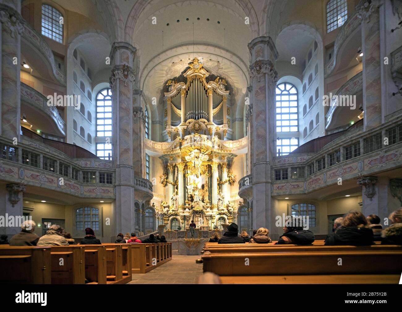 Dresdner frauenkirche 1945 -Fotos und -Bildmaterial in hoher Auflösung ...