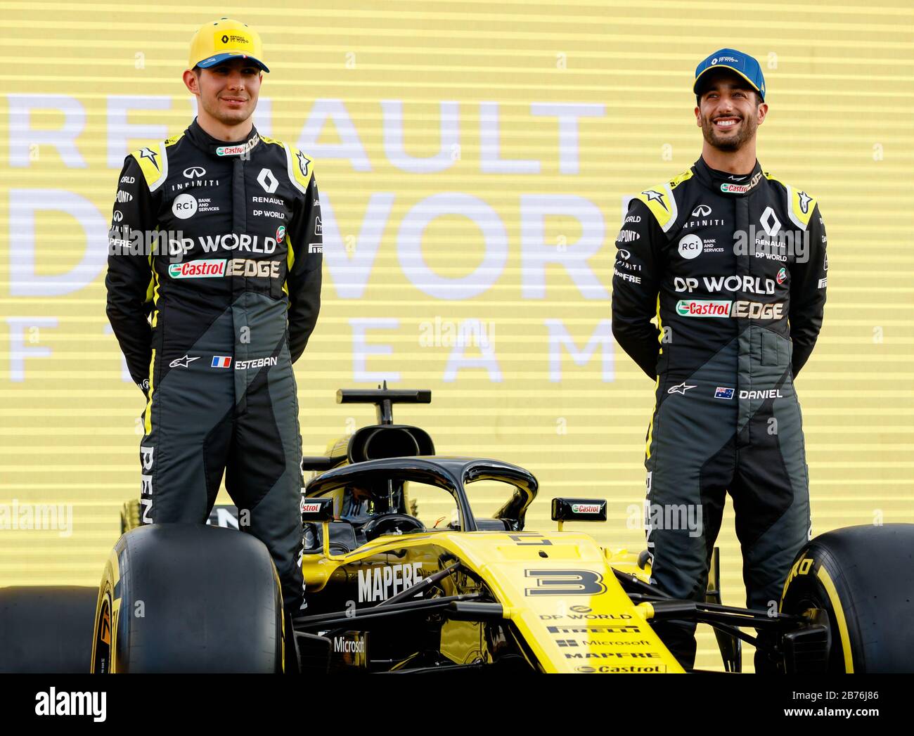 Esteban Ocon (FRA) und Daniel Ricciardo (aus) Stockfoto
