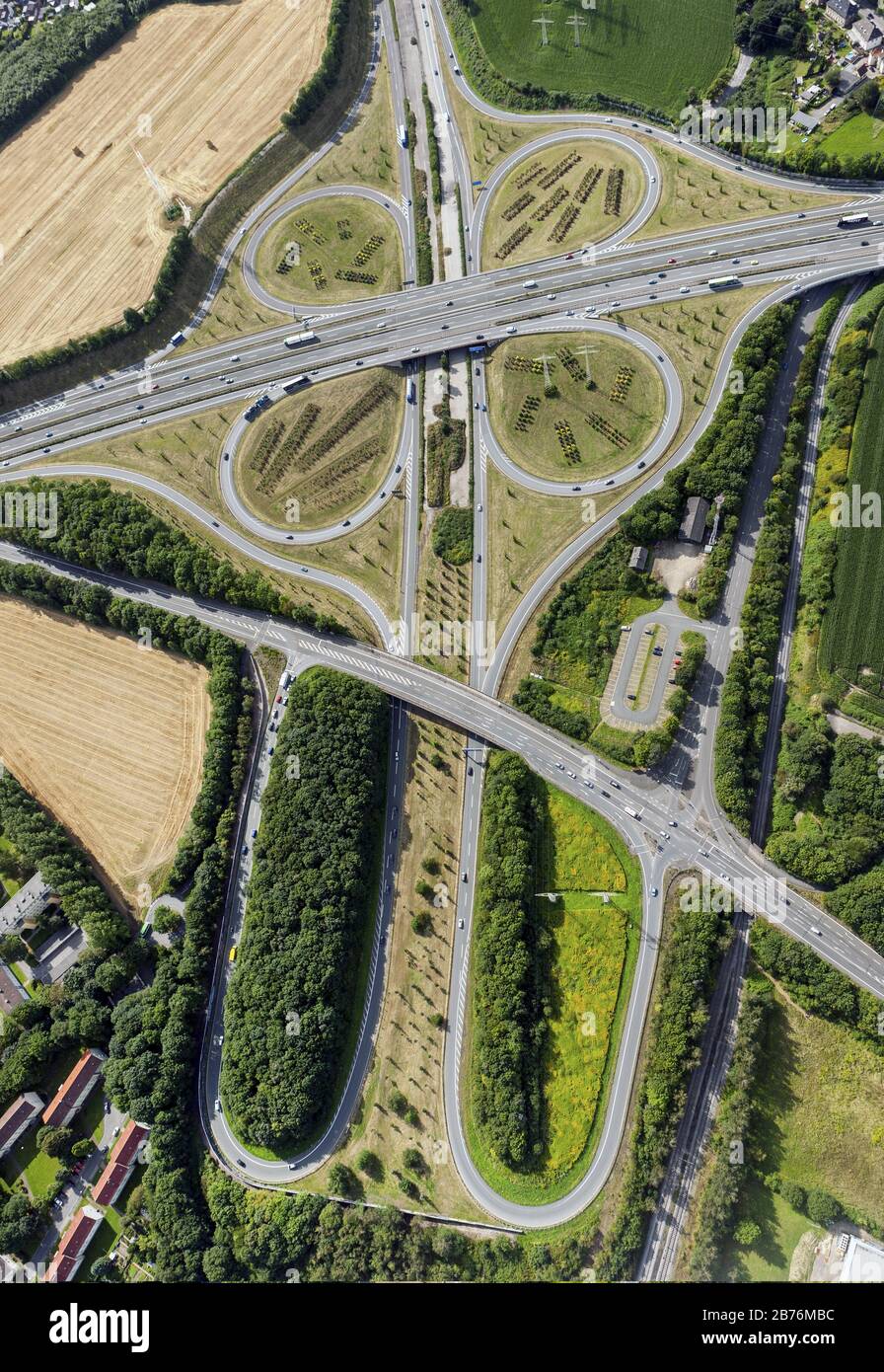 , Kreuzung Castrop-Rauxel-Ost, Verbindung der Autobahnen 45 und 42, 16.08.2012, Luftbild, Deutschland, Nordrhein-Westfalen, Ruhrgebiet, Dortmund Stockfoto