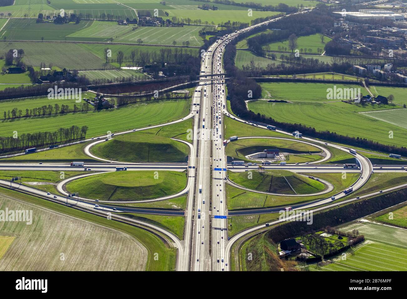 , Kreuzung Autobahn A2 und A1, Kamener Kreuz, 14.02.2014, Luftbild, Deutschland, Nordrhein-Westfalen, Ruhrgebiet, kamen Stockfoto