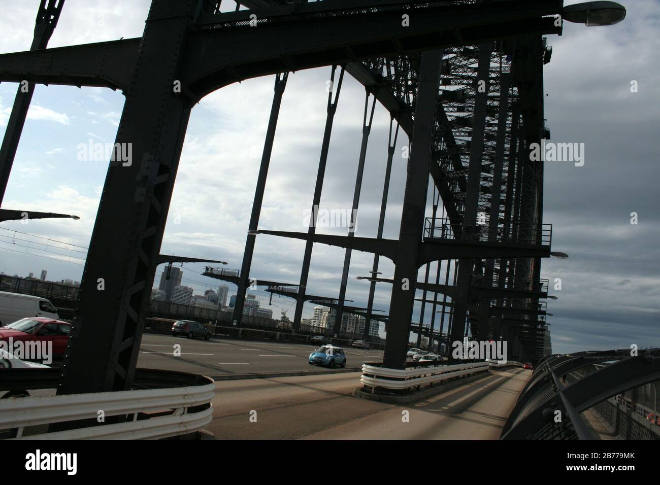 ABSCHNITT DER SYDNEY HARBOUR BRIDGE MIT BLICK AUF NORTH SYDNEY. Stockfoto