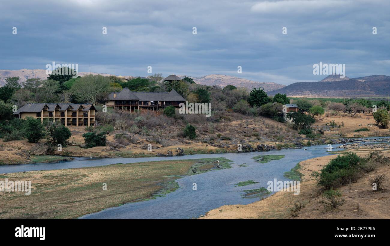 Pestana Kruger Lodge am Krokodilfluss von Malelane Tor Südeingang zum Kruger Nationalpark Südafrika Stockfoto