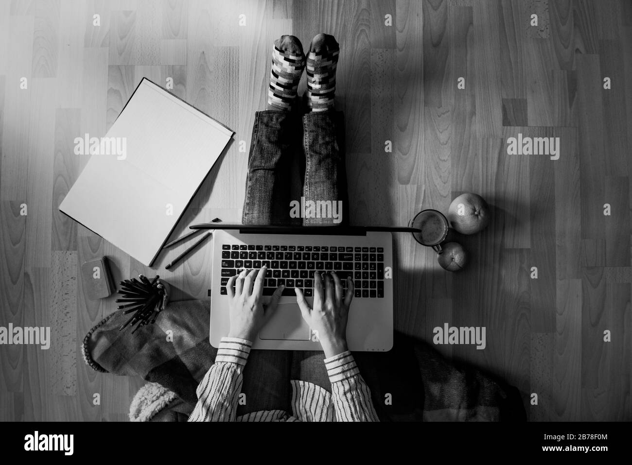 Kreativer Heimarbeitplatz - Heimarbeit Stockfoto