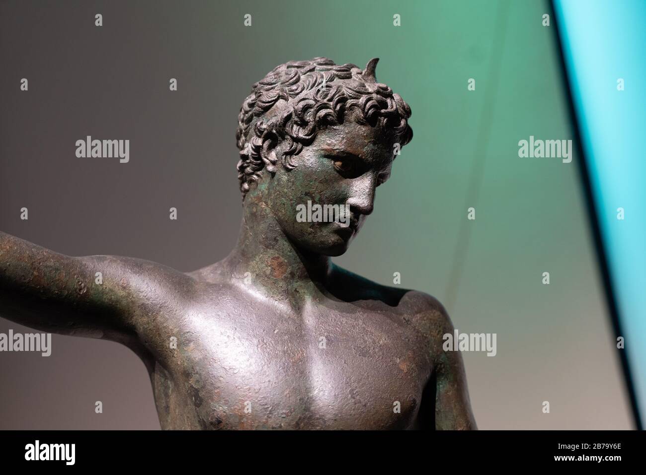 Antikythera ephebe Fotos und Bildmaterial in hoher Auflösung Alamy
