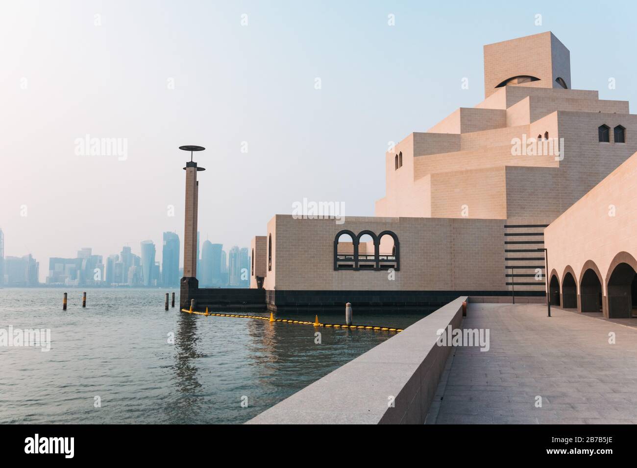 Das Museum für Islamische Kunst, Doha, mit islamischem Architektureinfluss in einem kuschigen Aussehen, entworfen von Ieoh Ming Pei Stockfoto