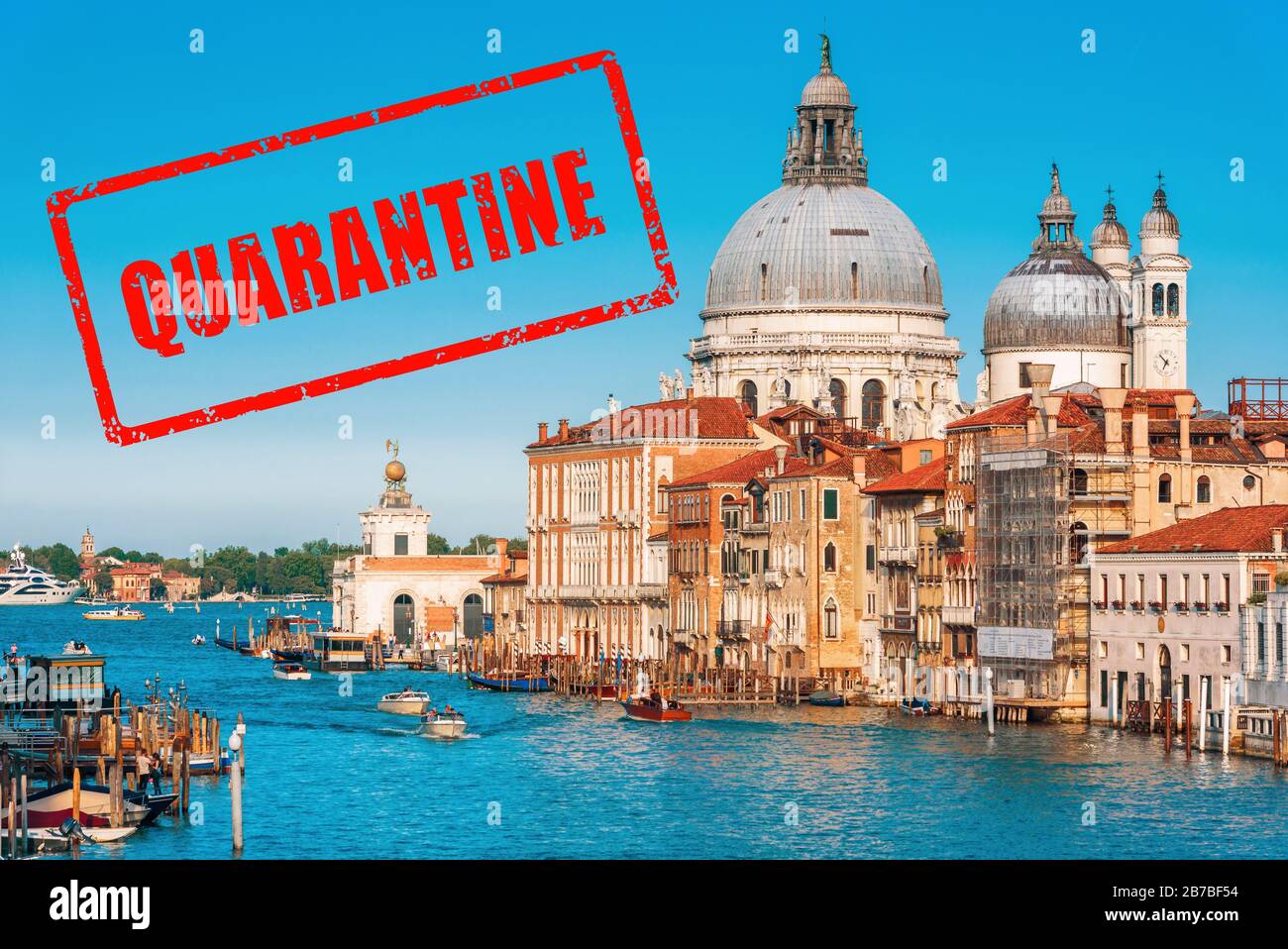 COVID-19 Coronavirus in Italien, Stempel Quarantäne auf Foto von Venedig. Italienische Touristenattraktionen wegen neuartigen Corona-Virus-Ausbruchs geschlossen. Konzept von Stockfoto