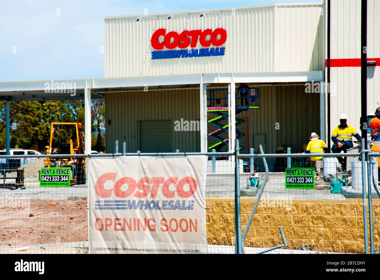 Perth, Australien - 12. Februar 2020: Eröffnung des Großhandelseinzelhändlers Costco in Perth im Jahr 2020 Stockfoto