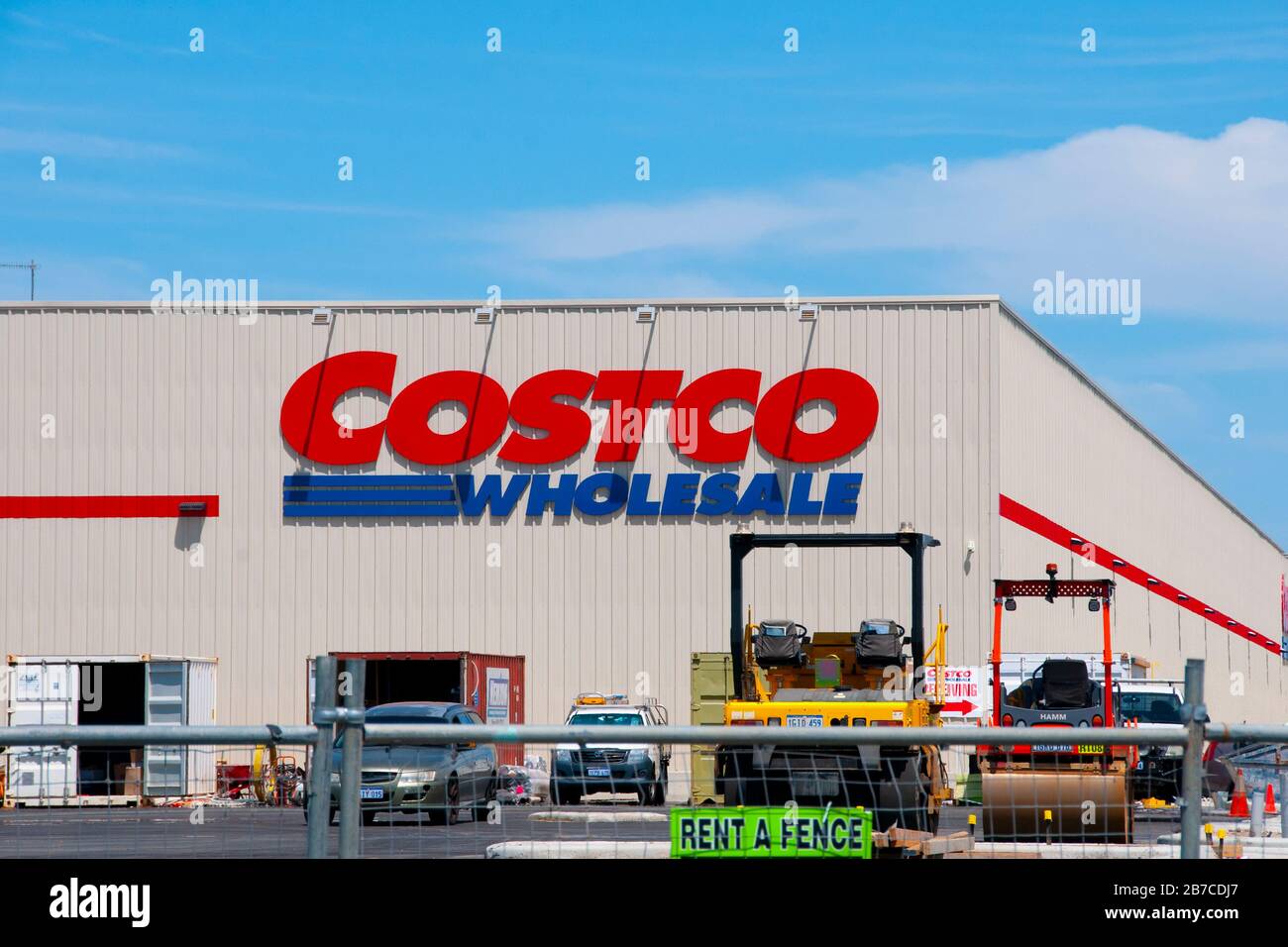 Perth, Australien - 12. Februar 2020: Eröffnung des Großhandelseinzelhändlers Costco in Perth im Jahr 2020 Stockfoto