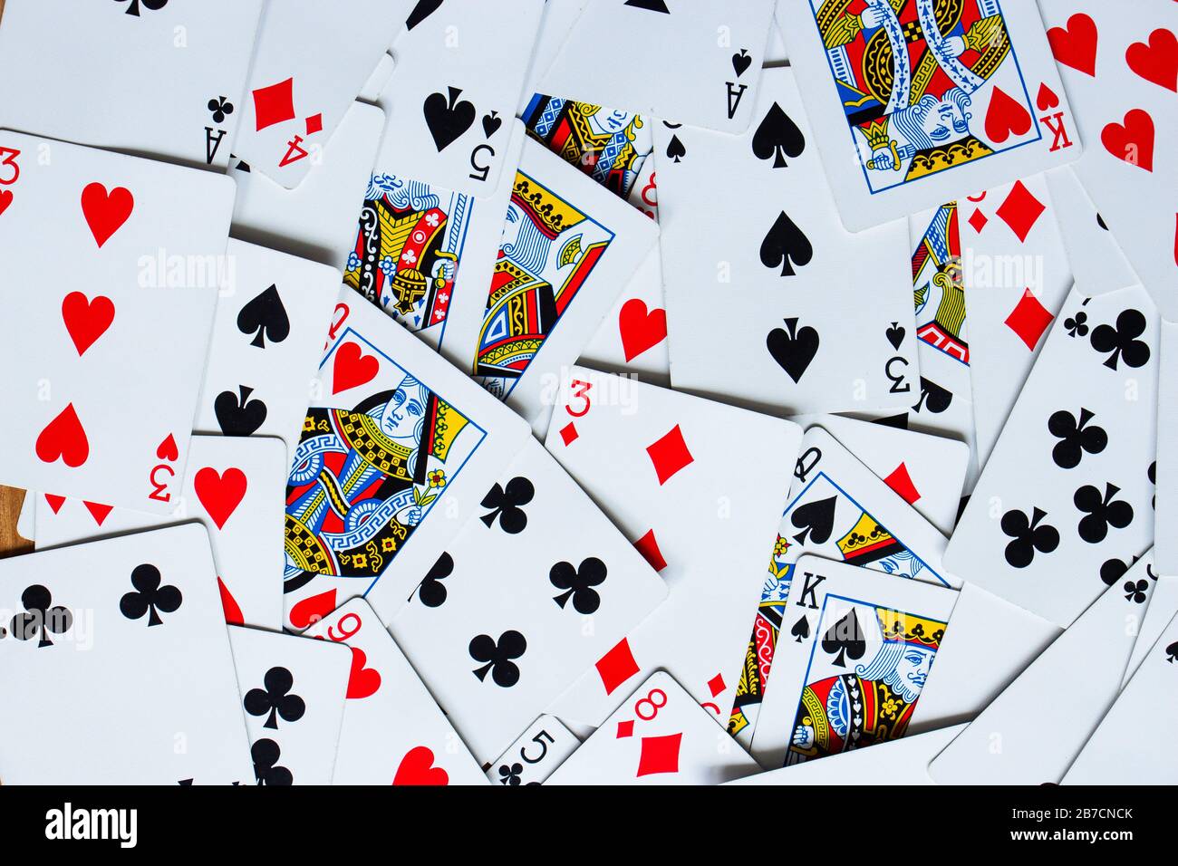 Spielkarten Hintergrund, flache Laienfotografie Stockfoto