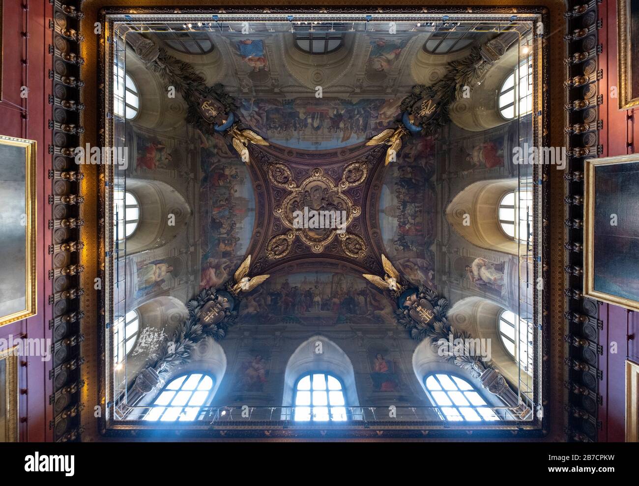 Bemalte Decke im Louvre in Paris, Frankreich, Europa Stockfoto