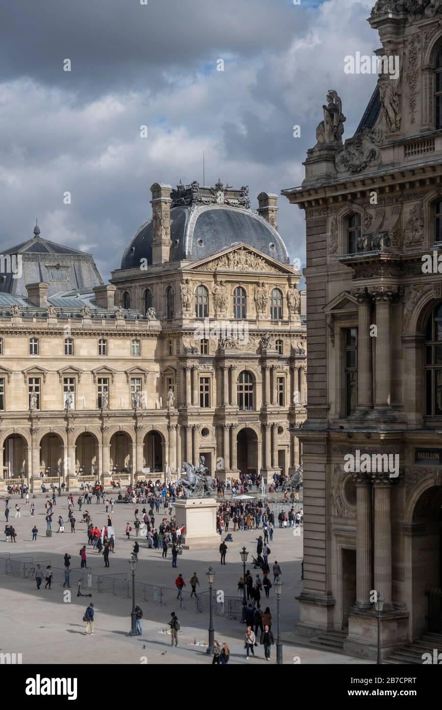 Das Louvre Museum in Paris, Frankreich, Europa Stockfoto