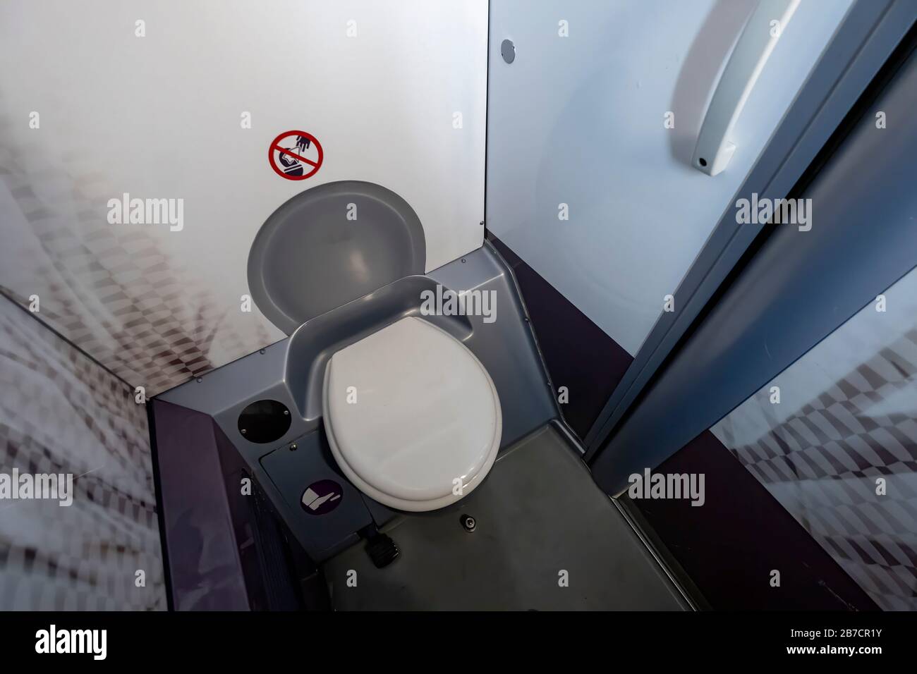Toiletten auf dem TGV-Zug in Frankreich Stockfoto