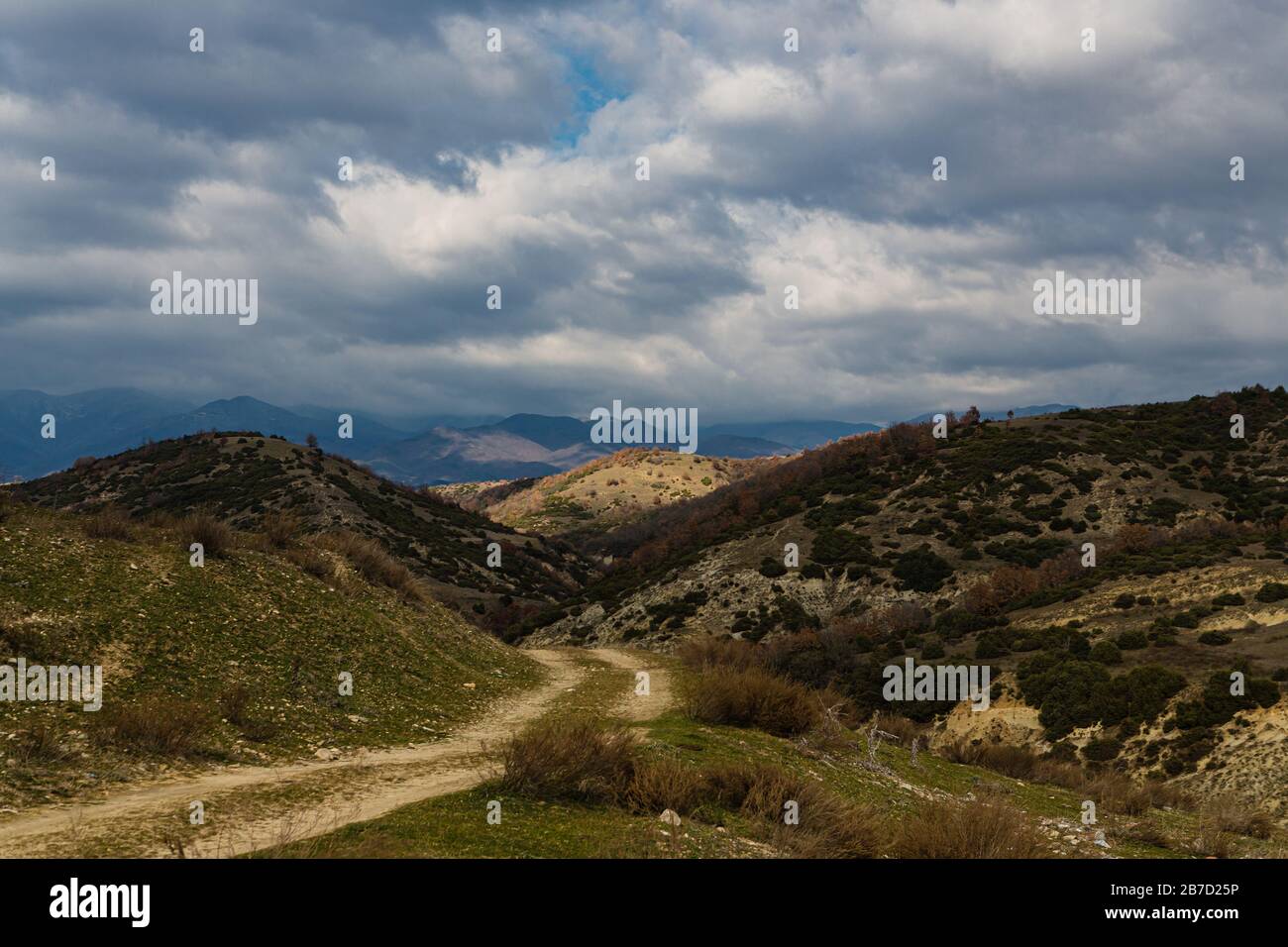 Berglandschaft an den Ausläufern der Pirin-Bergkette im Südwesten Bulgariens Stockfoto