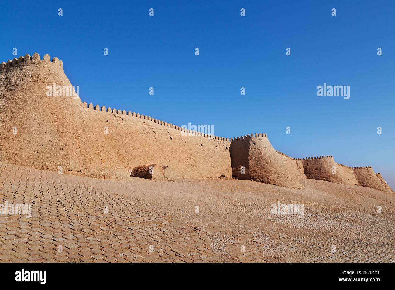 Stadtmauern der antiken Stadt Khiva, Usbekistan Stockfoto