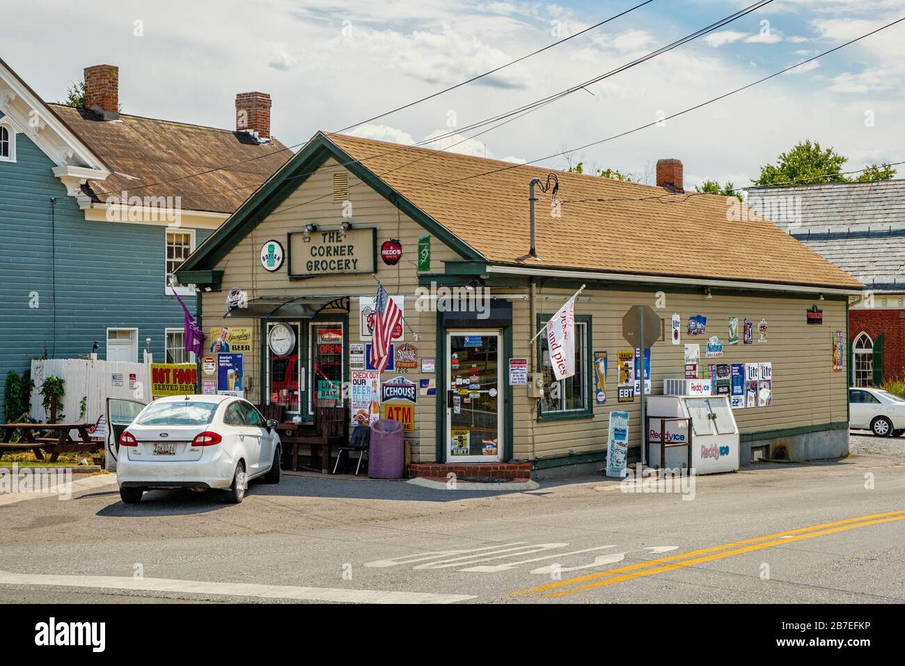 Corner grocery Fotos und Bildmaterial in hoher Auflösung Alamy