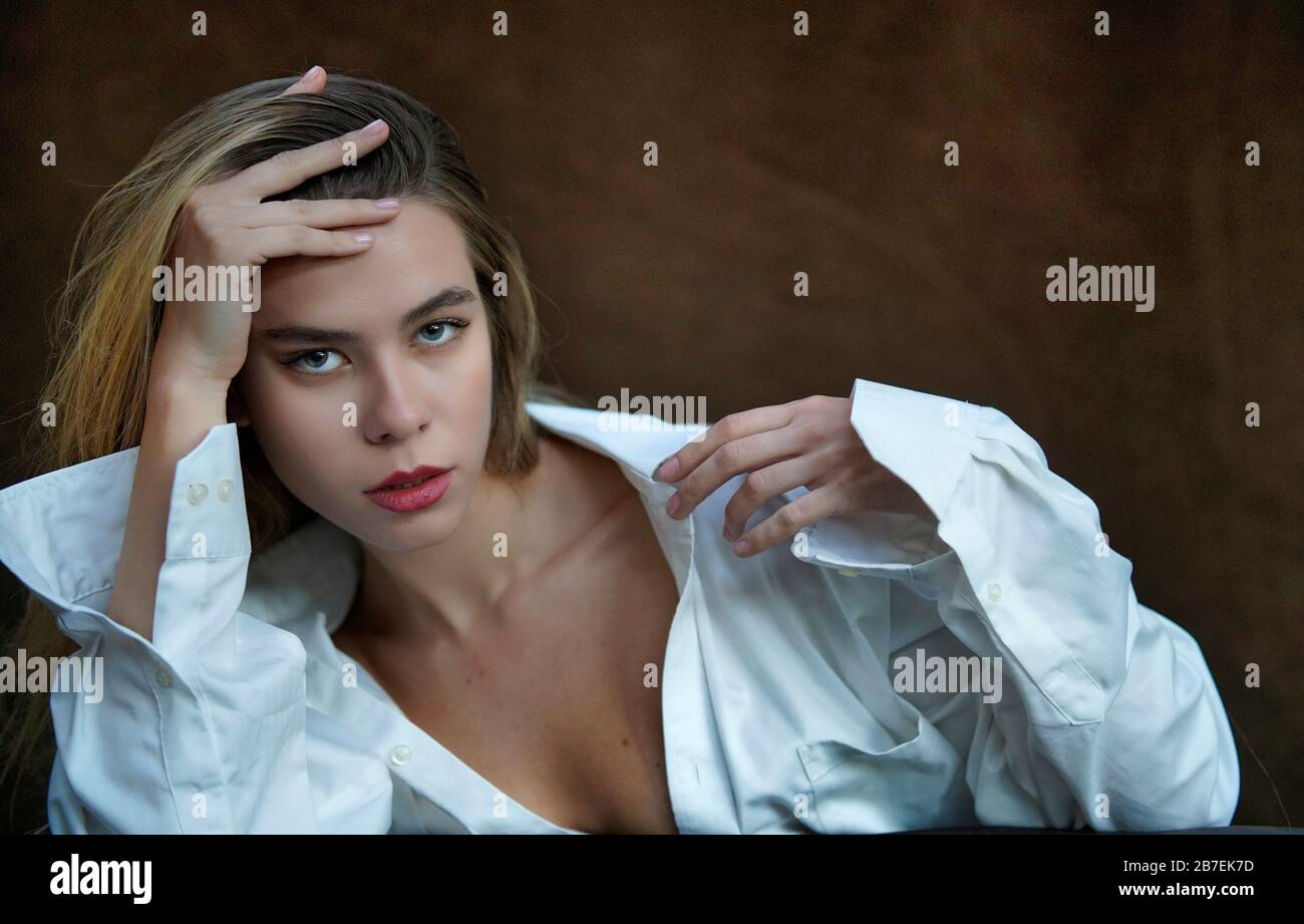 Sehen Sie sich die Kamera an Stockfoto