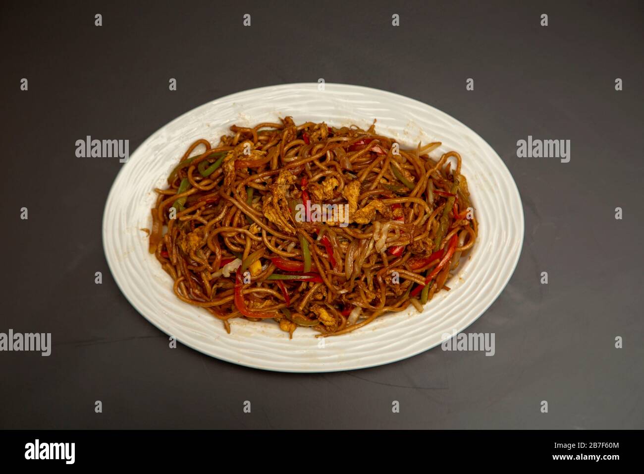 Pasta mit Ei aus der chinesischen Küche Stockfoto
