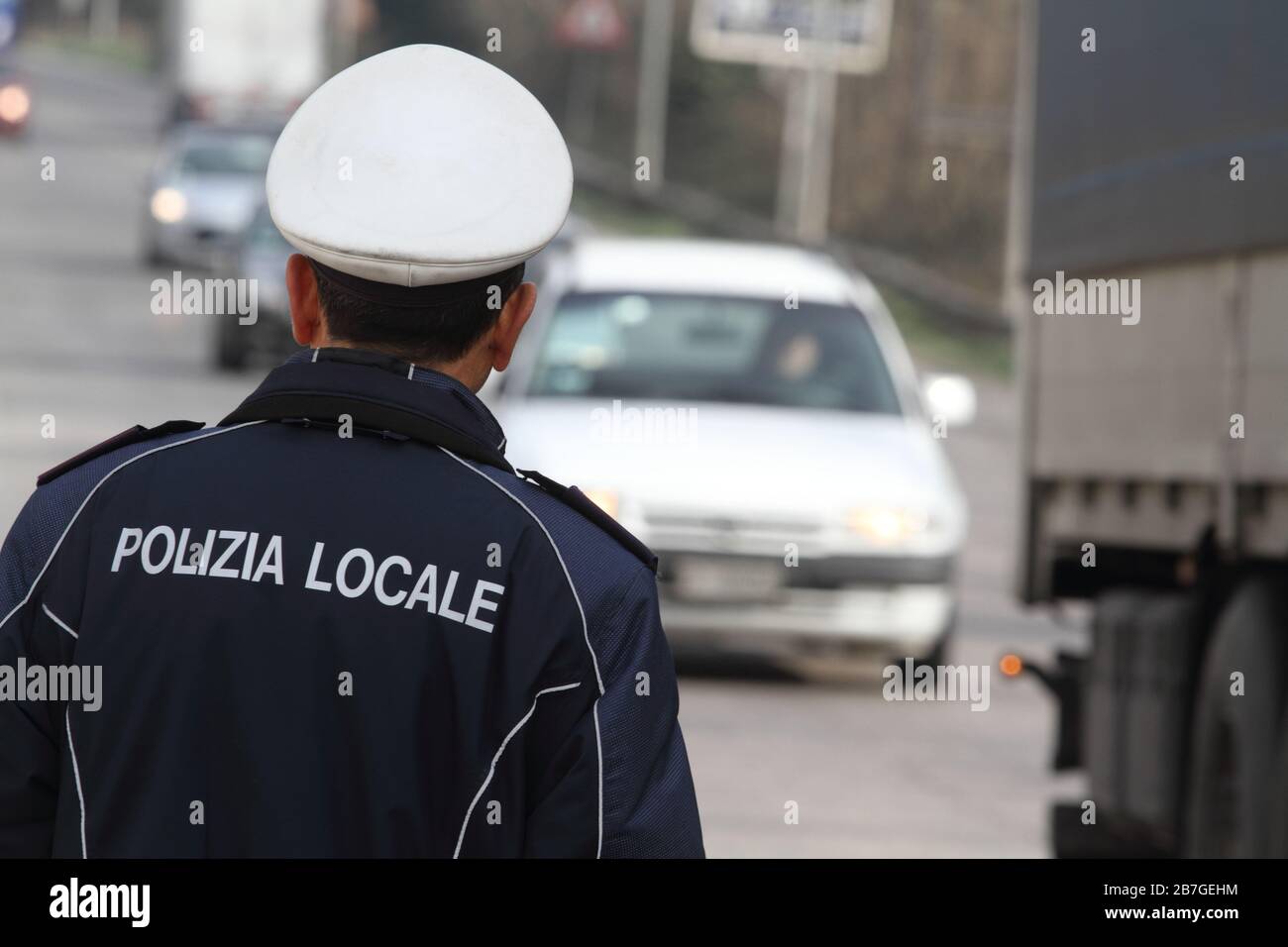 Stadtpolizei - Ortspolizei - Verkehrspolizei - Verkehrskontrollen Stockfoto