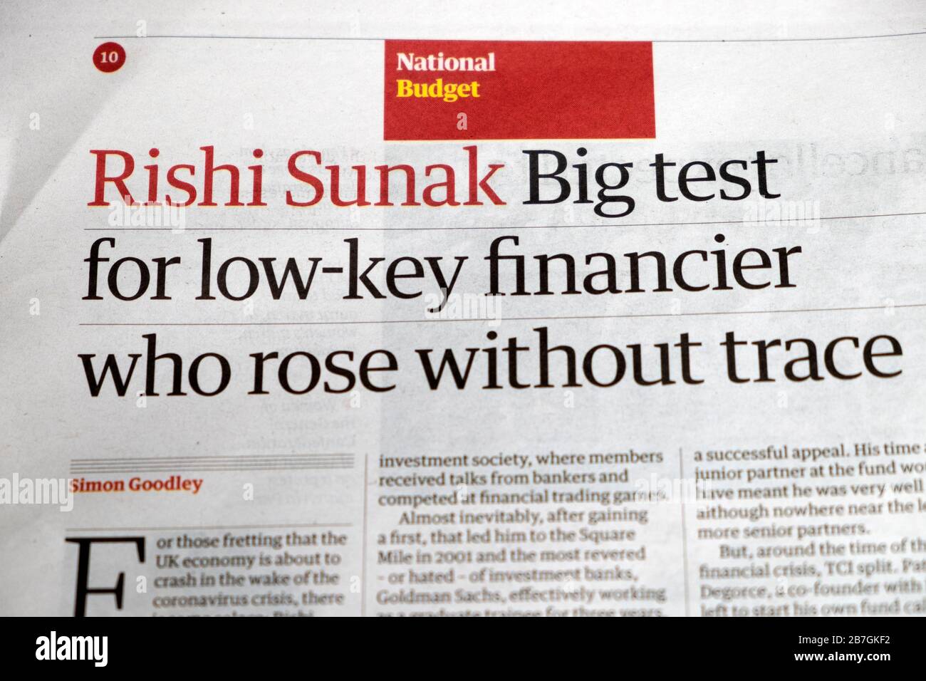 "Rishi Sunak" großer Test für den niedrigen Finanzierer, der spurlos stieg", titelte die Zeitung Guardian nach dem britischen Staatsbudget von 2020 in London UK Stockfoto