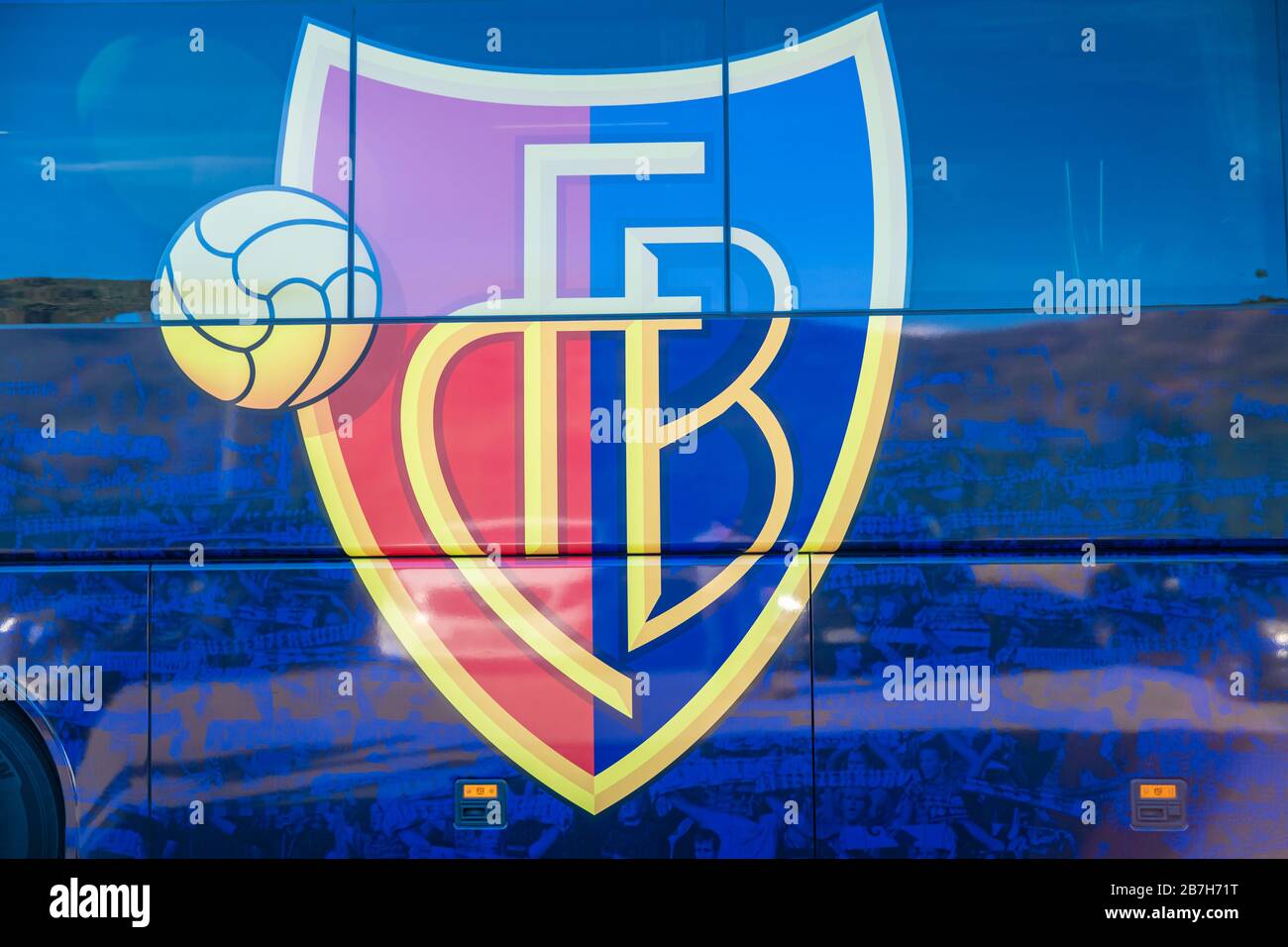 Marbella - 13. Januar 2020: Offizielle Buslinie der Fußballmannschaft des FC BASEL 1893 Stockfoto