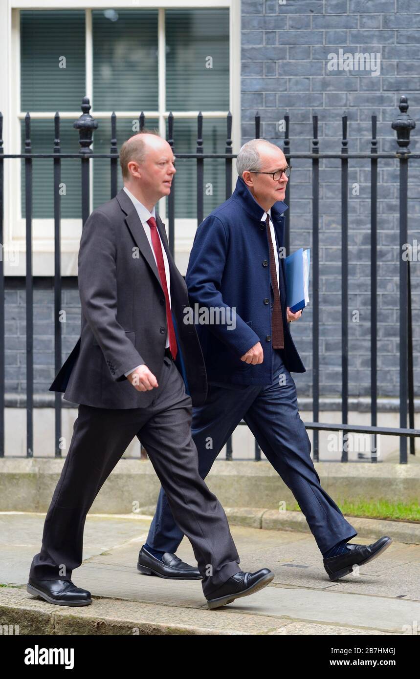 London, Großbritannien. März 2020. Chris Whitty (L - Chief Medical Officer for England, Chief Medical Adviser to the UK Govt.) und Sir Patrick Vallance (R - G. Stockfoto