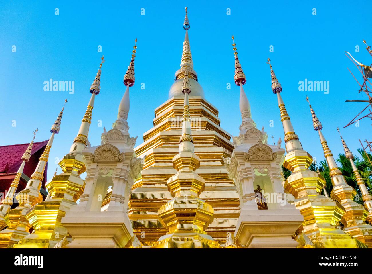 Chedi im Wat Phan Tao, Chiang Mai, Thailand Stockfoto