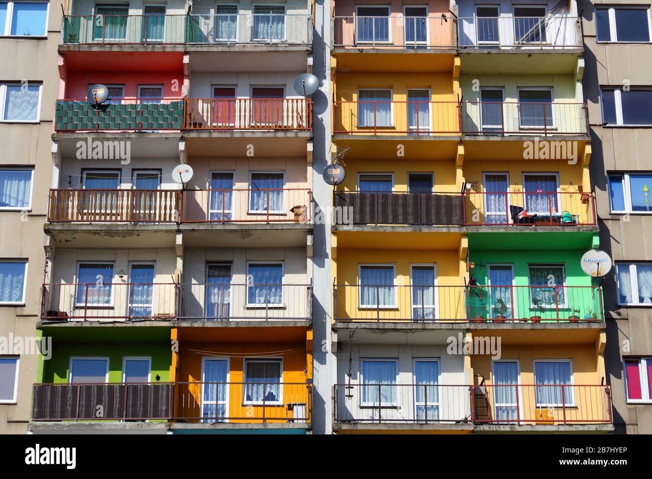 PIEKARY ŚLĄSKIE, Polen - 9. MÄRZ 2015: der Wohnarchitektur in Piekary Slaskie, Polen. Piekary Slaskie ist eine wichtige Stadt in Poznan zu reg Stockfoto