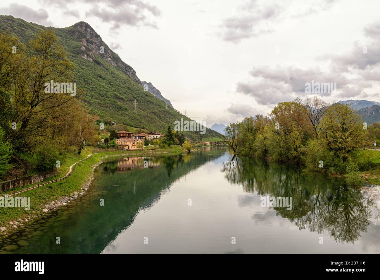 Idro am Lake Idro in Italien Stockfoto