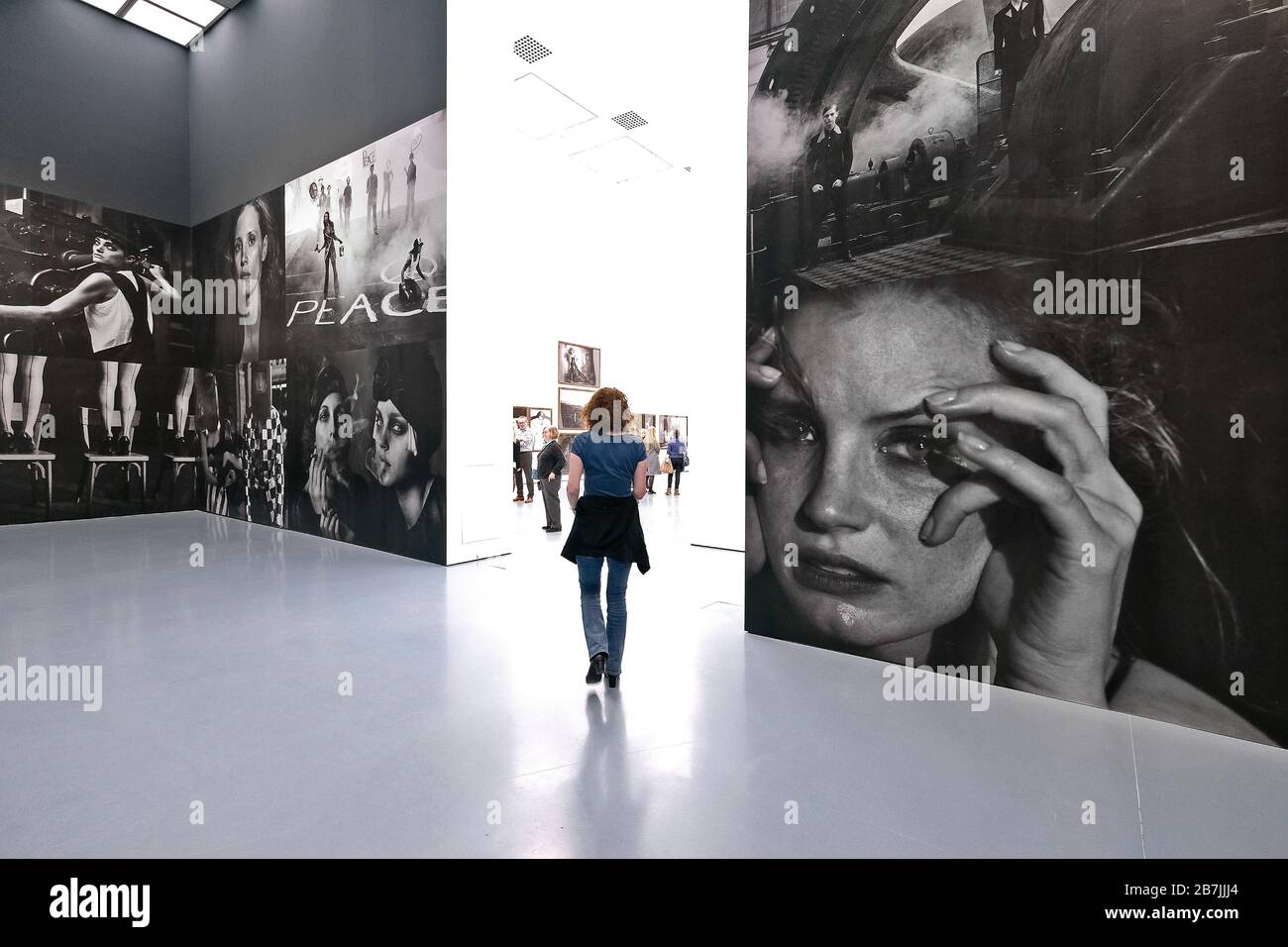 Ausstellung "Untold Stories" des Fotografen Peter Lindbergh im Kunstpalast Düsseldorf. Stockfoto