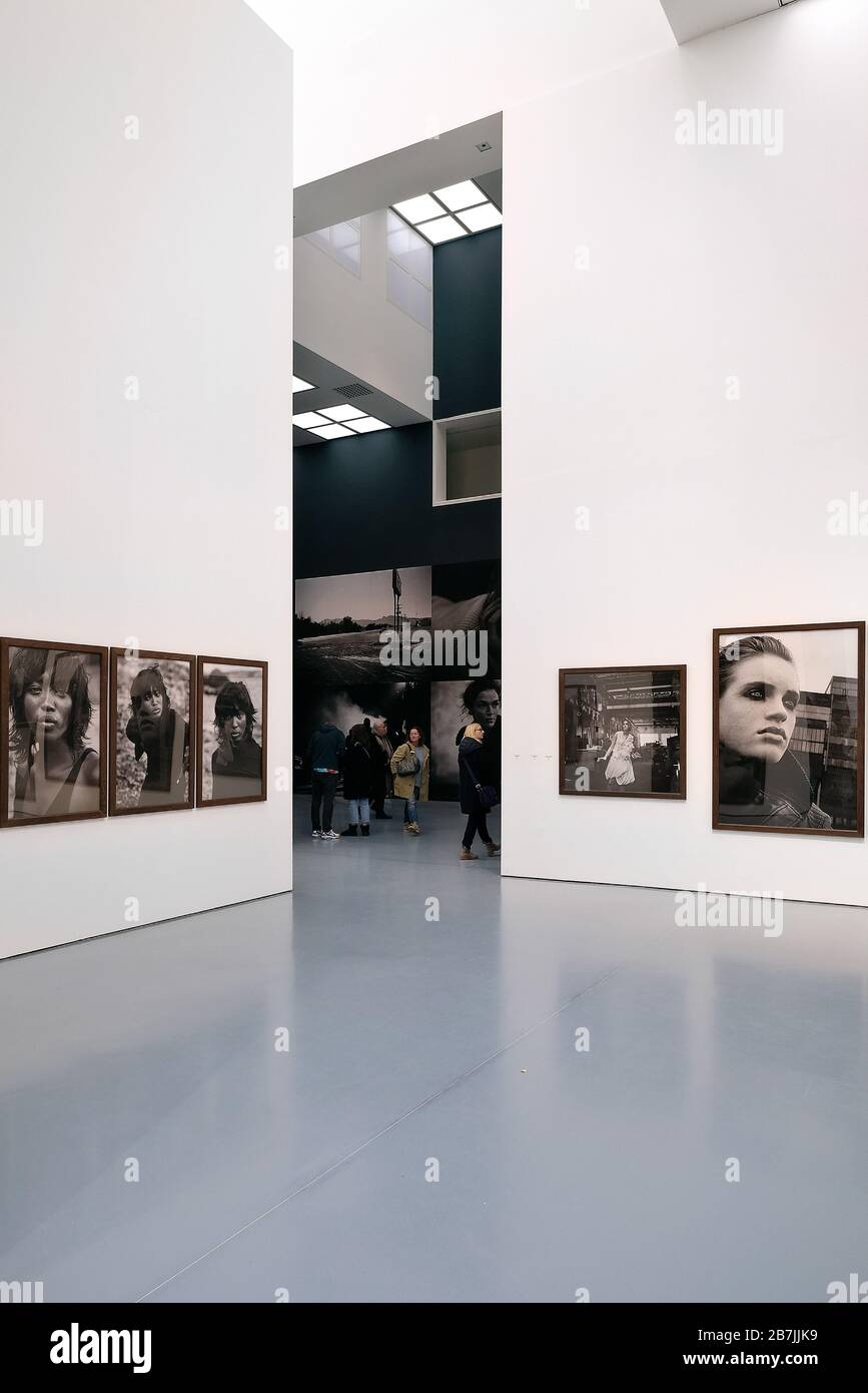 Ausstellung "Untold Stories" des Fotografen Peter Lindbergh im Kunstpalast Düsseldorf. Stockfoto