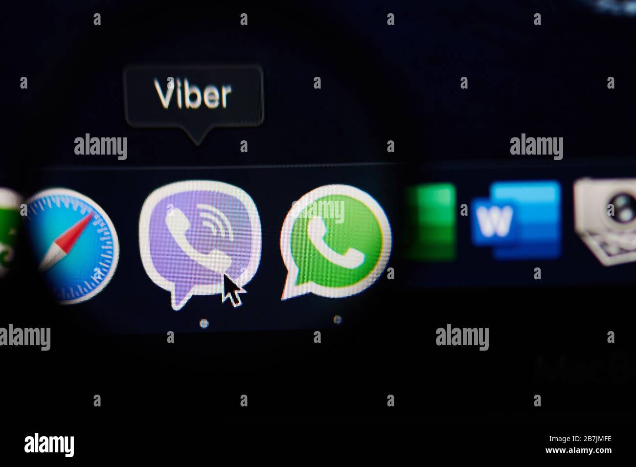 New York, USA - 13. März 2020: Starten des Programms "Viber Messenger" auf Laptop Nahansicht Stockfoto