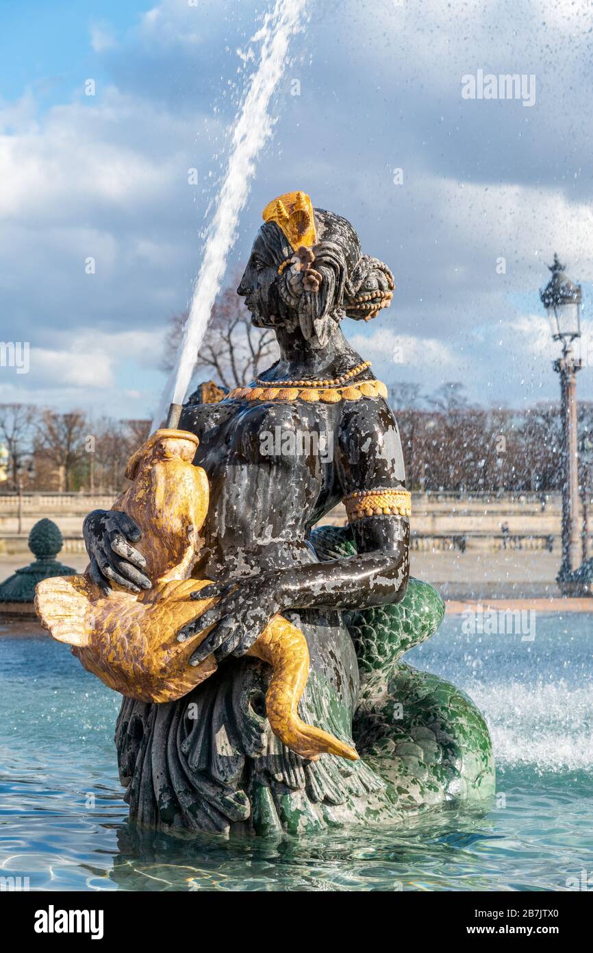 Der Seebrunnen an der Place de la Concorde - Paris, Frankreich Stockfoto